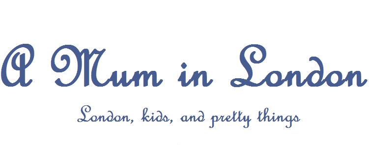 Logo A mum in London